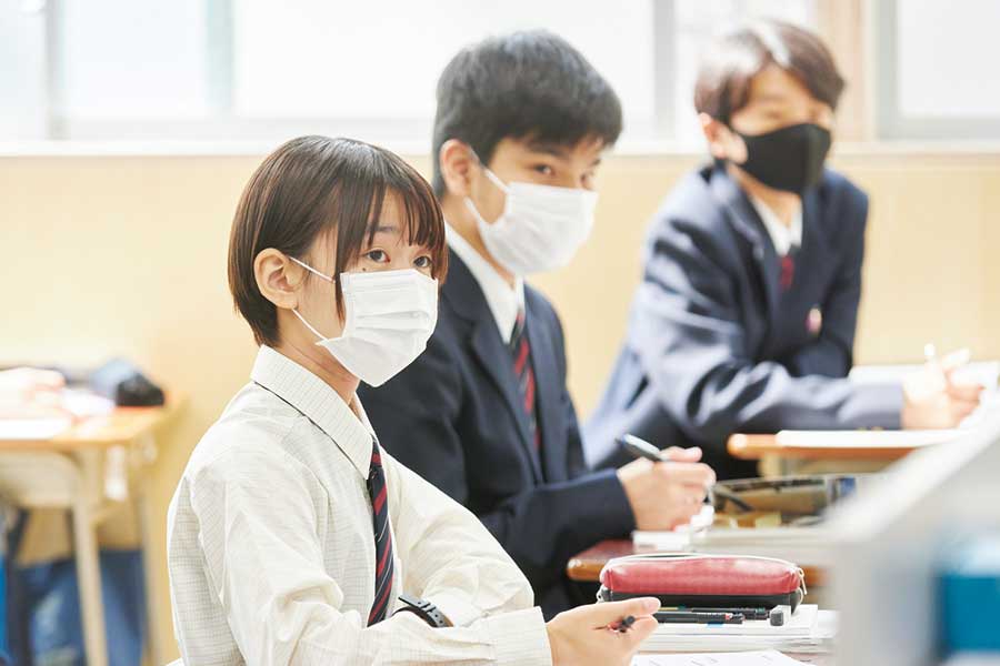 幅広い進路に応える2つのコースで可能性を広げて、未来の扉を開く